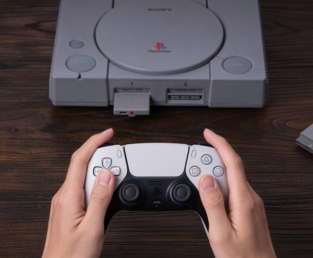 Bluetooth adaptér 8BitDo Retro Receiver PS1/PS2/PC