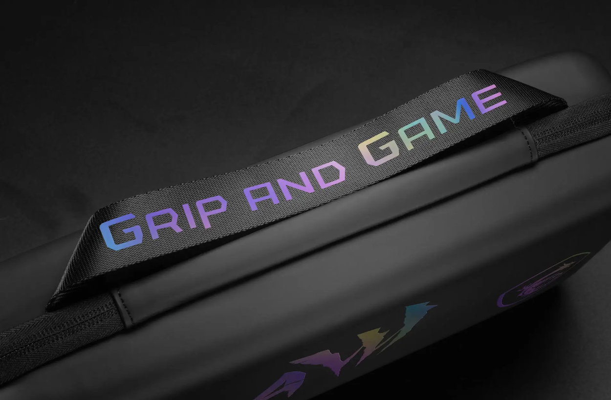 Portable Stand Mode Transform into portable stand mode for your Claw with innovative removable cushion panel design.